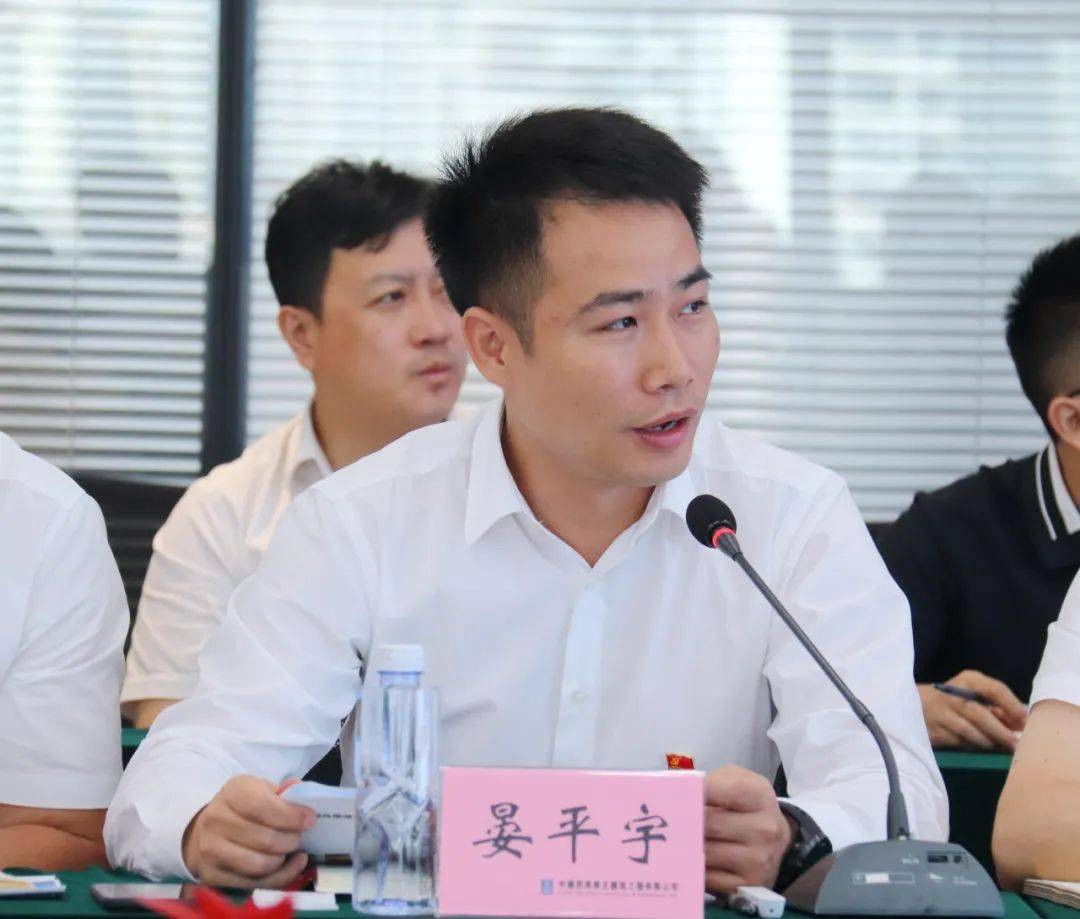 深圳市南山区副区长保长汉一行到公司调研
