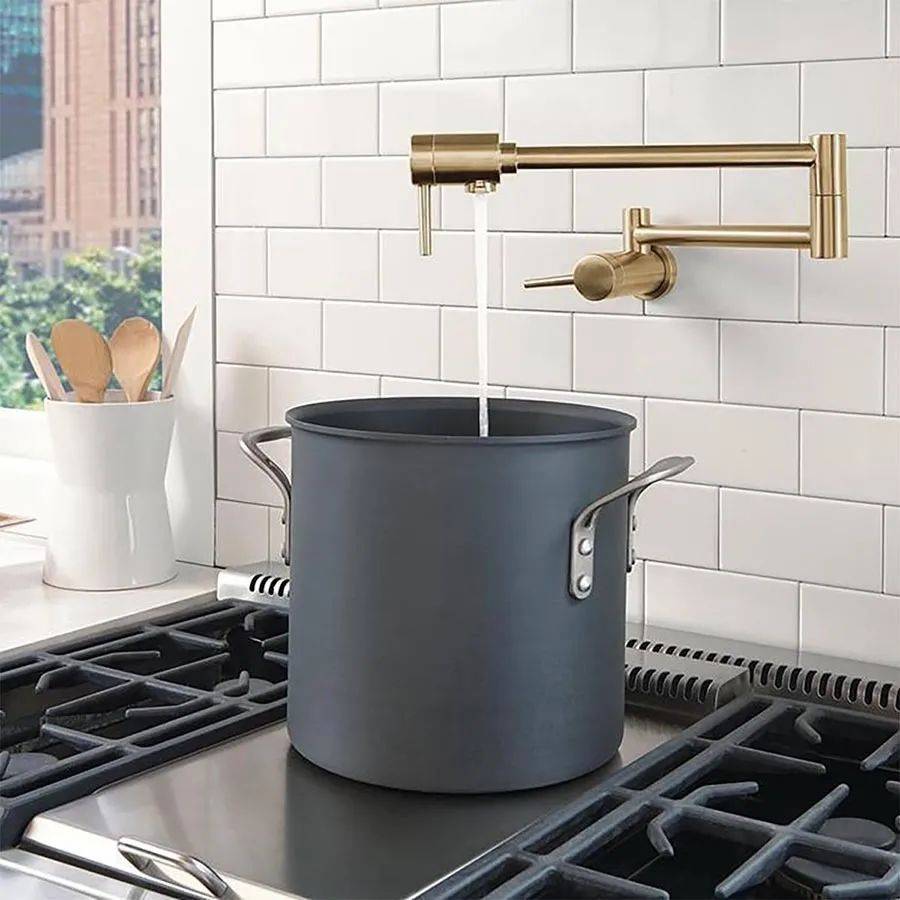 设计灶台加装水龙头下厨房更加轻松了