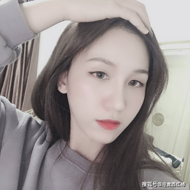 梦泪女友是职业选手拖米女友是富二代得知张大仙前女友身份有些意外