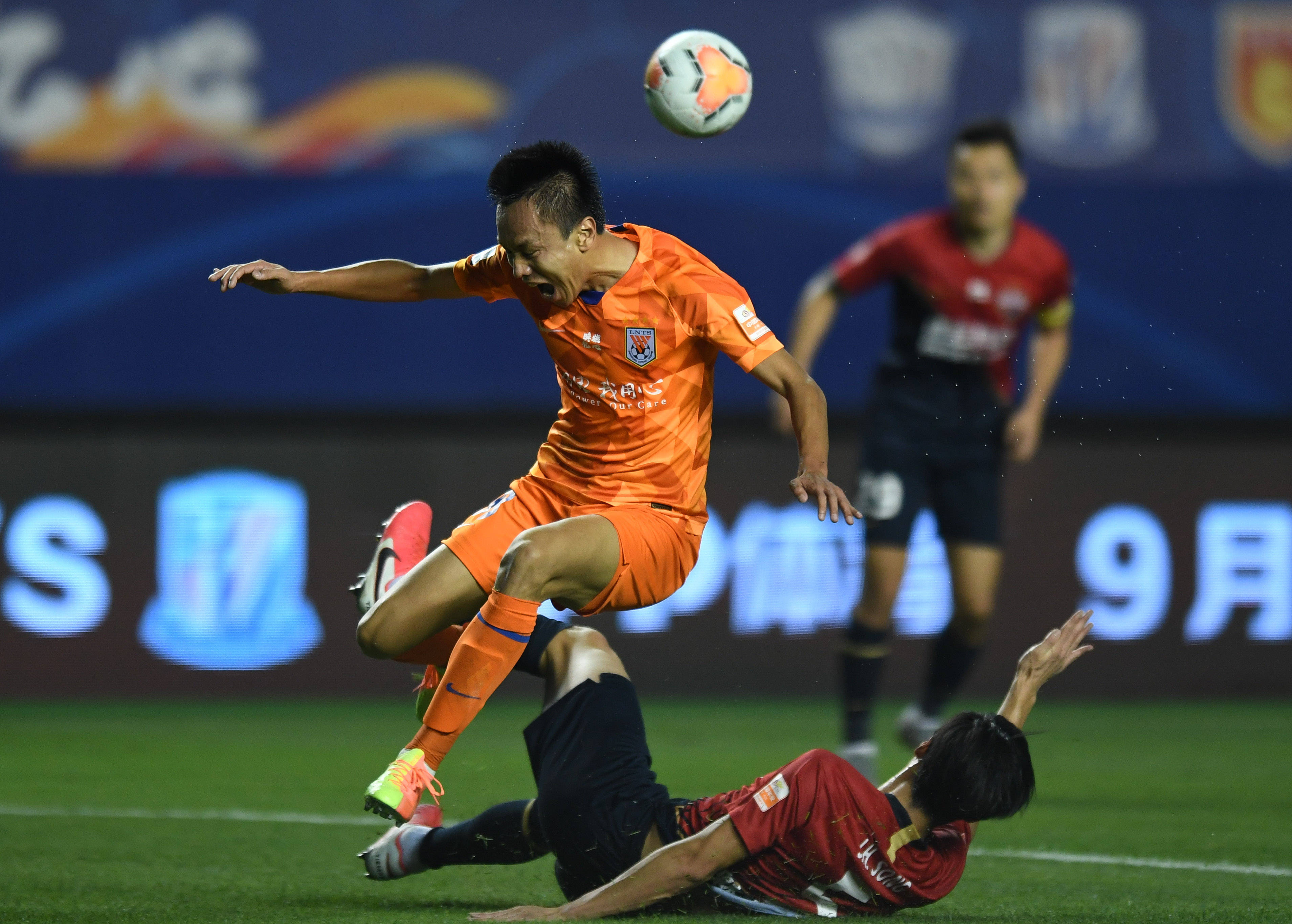 足球——2020中超联赛第一阶段第12轮集锦