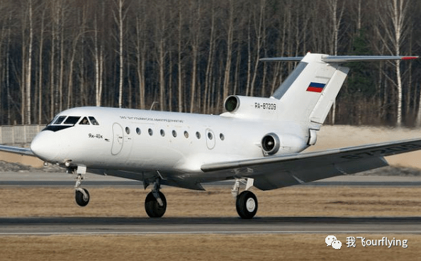 顶级试飞员每天开飞机上下班,研发团队集体蹭车_雅克