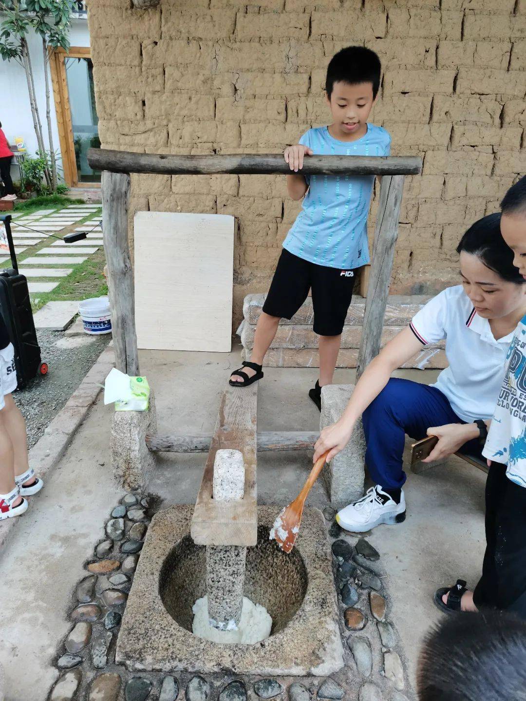 来这个河源首富村团建感受真切的乡野生活