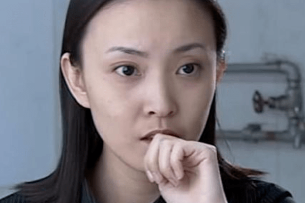 《征服》向华强女友,整夜被骚扰,吓得不敢入睡_刘威葳