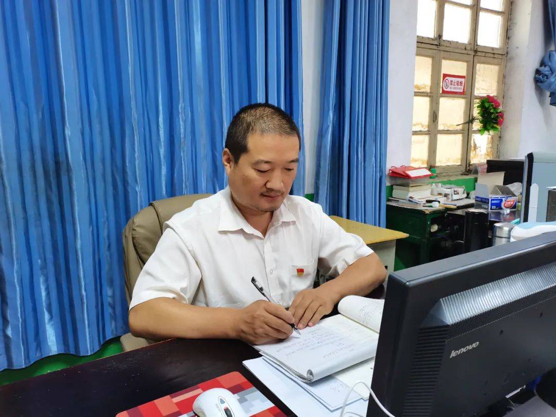 郓城一中 | 县优秀教师风采(九)"不辞园丁苦,但求桃李香"——许兰希