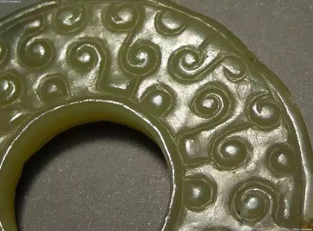 变幻有序99春秋螭龙纹