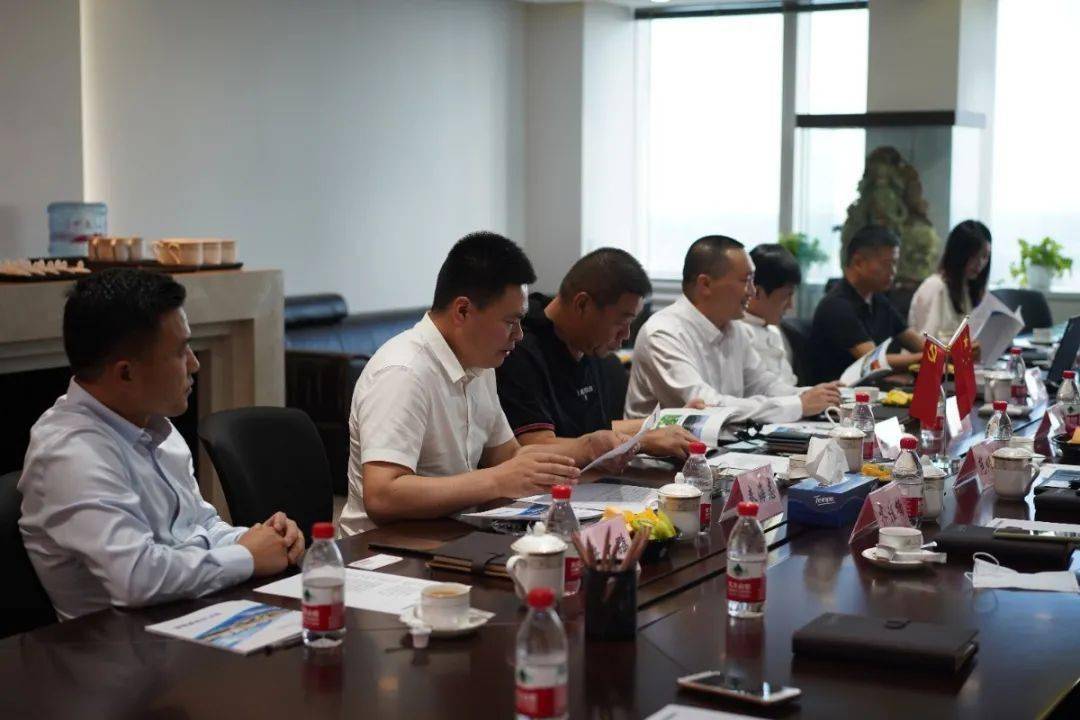 【商会】 葫芦岛市副市长黄晓霞到访上海市辽宁商会并再次签约_手机