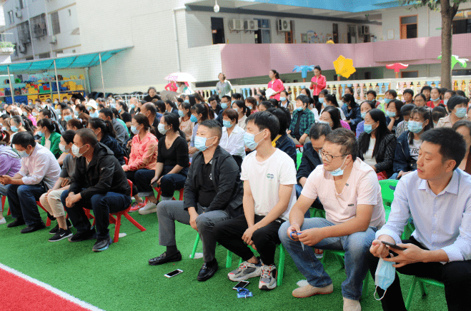 镇安县幼儿园召开2020年新生家长会