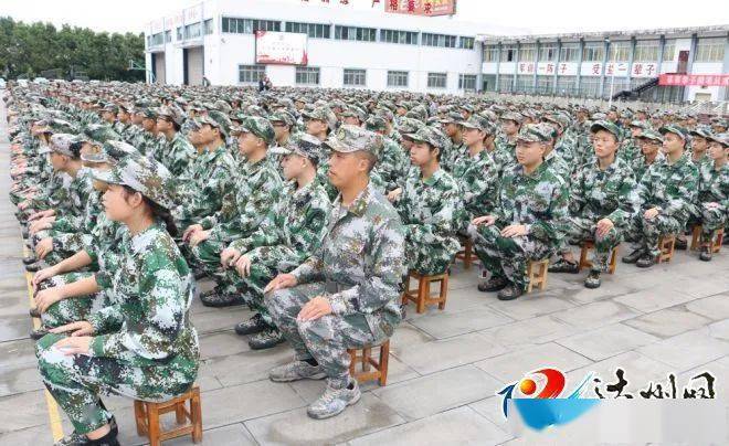 热血青春不负年华达州市职高新生军训正式开启