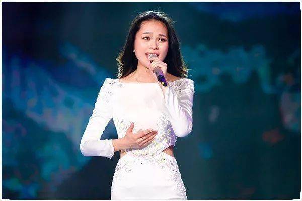 一曲《沂蒙颂》,情深意切,优美动听!_龚爽