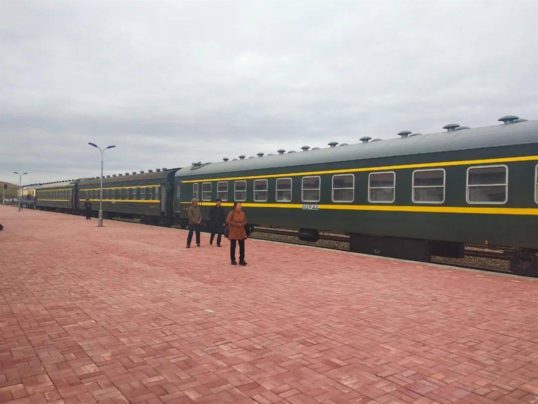 金河火车站,建于1966年…_手机搜狐网