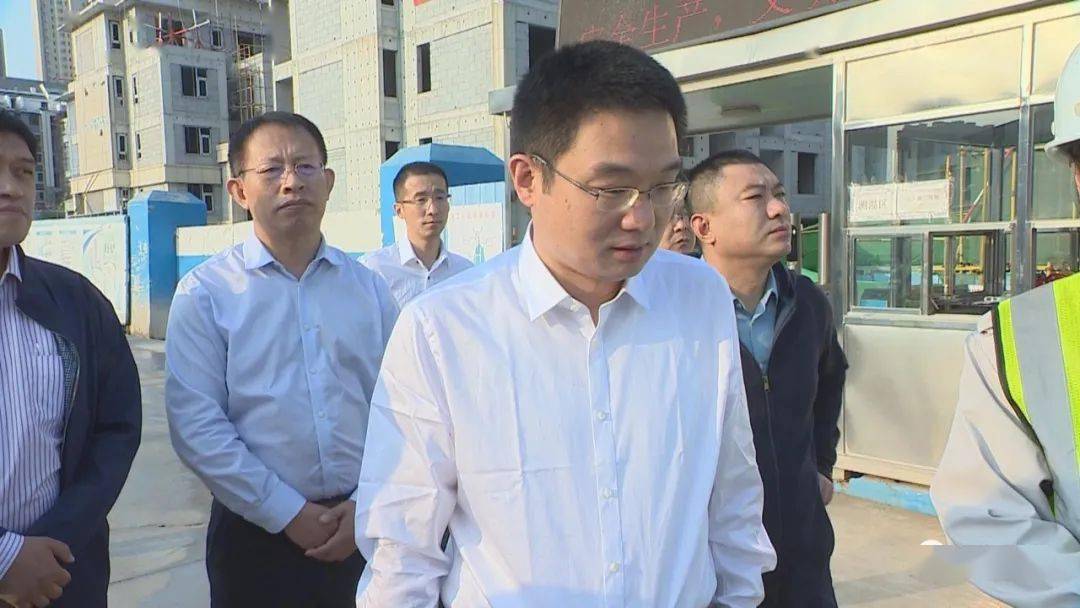 区领导督导安全生产和大气污染防治等工作_吕涛