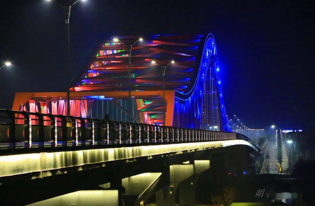 富平网红桥夜景图片图片
