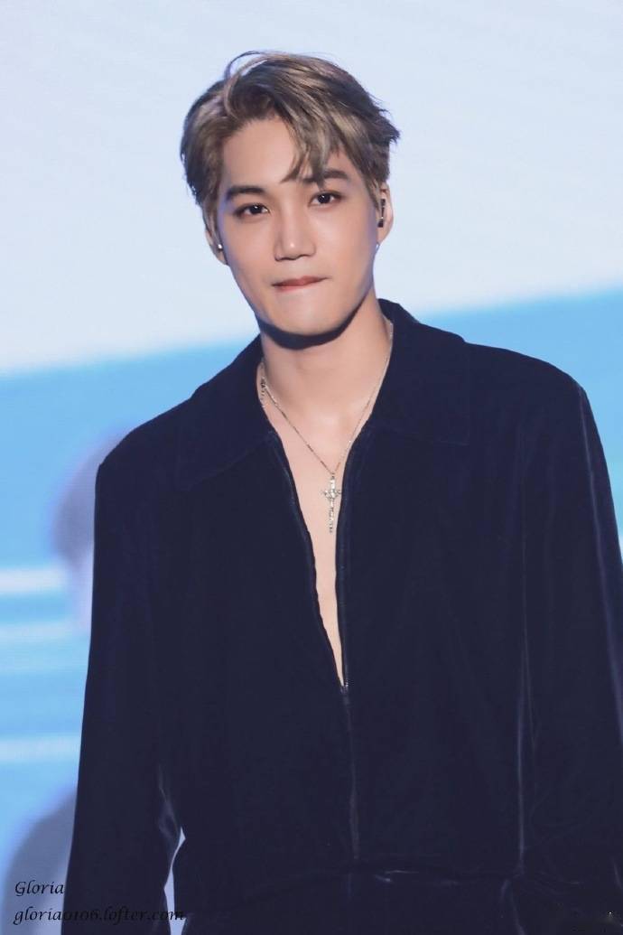 逗号刘海就是坠吊的希望cody给kai做个半永久吧