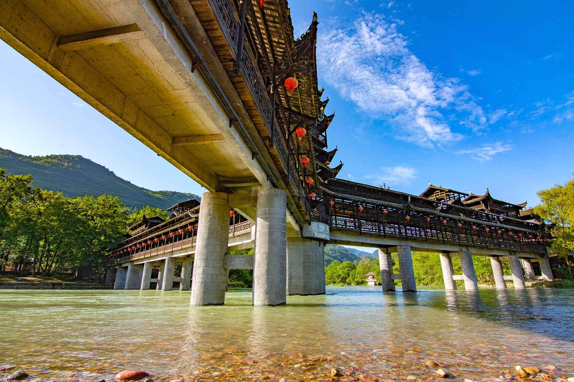 藏在深山的世界最長風雨橋:不是山水畫,卻是山水