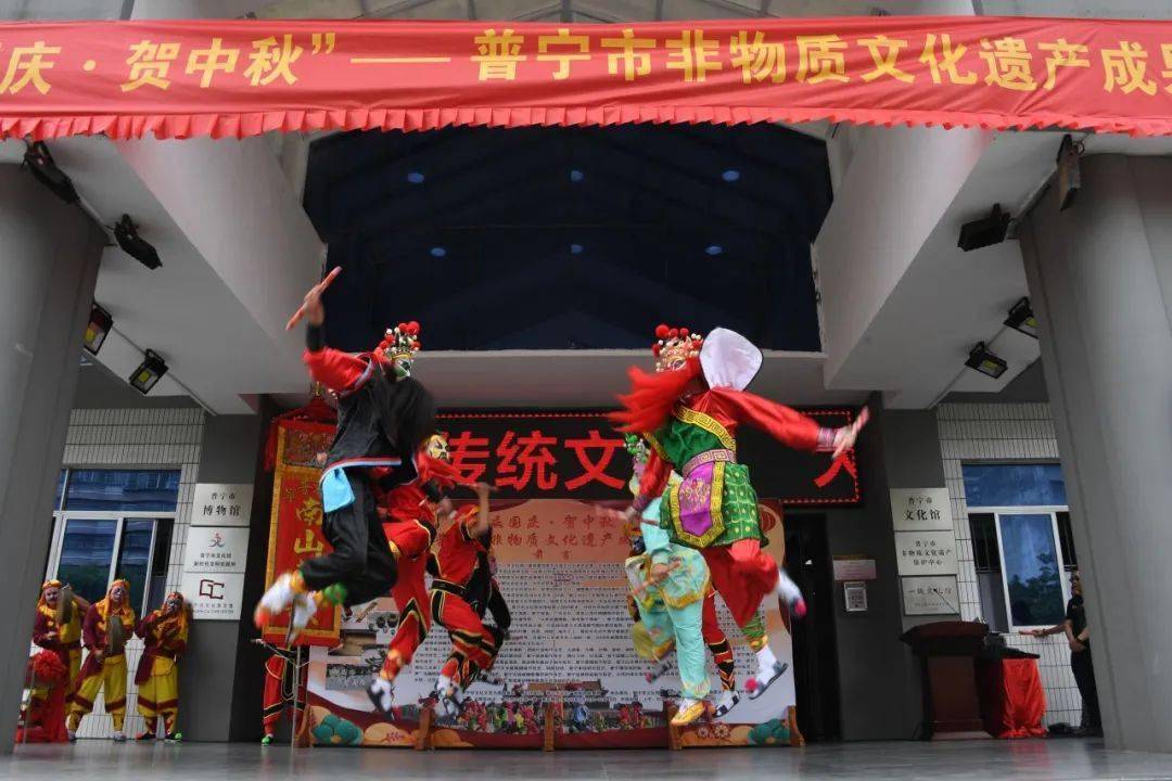 普宁被公布为省级,市级,县级非遗项目名录的还有潮剧,西陇灯笼制作