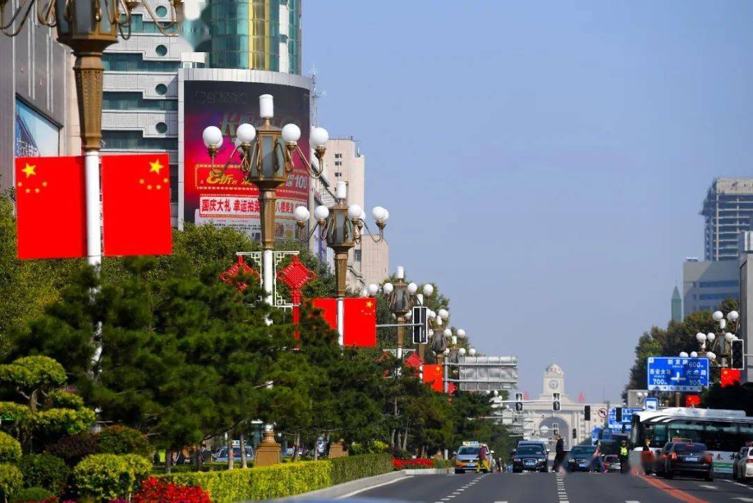 美就一个字长春盛装迎国庆