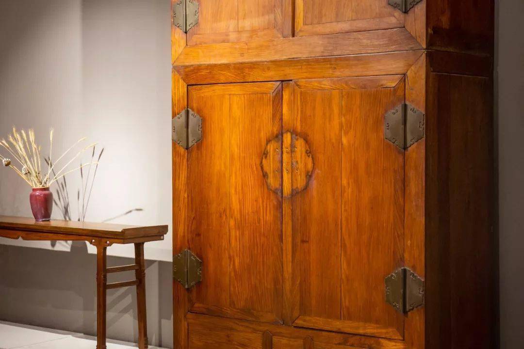 观此一例天下便无可入眼之黄花梨