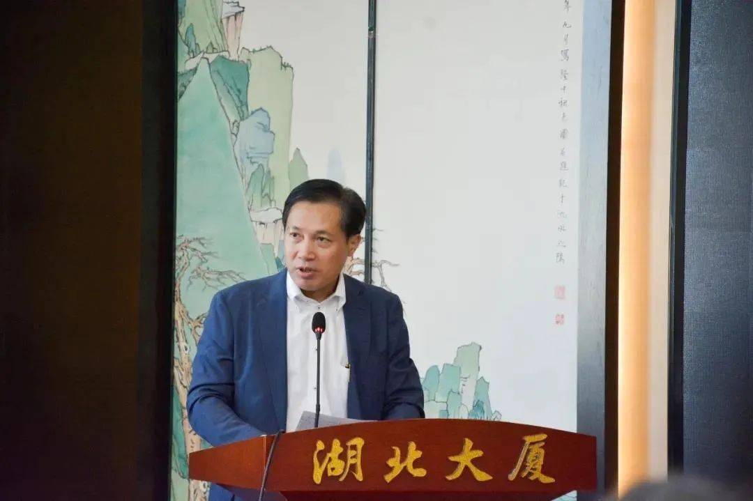 先生九十华诞学术座谈会在北京湖北大厦举行,会议由宋绍年教授主持