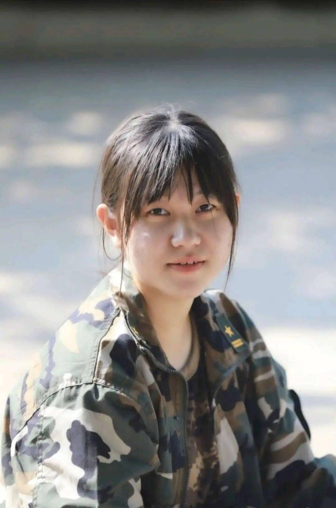 最美军训照投票开始啦赶快给自己认为最美的照片投票吧