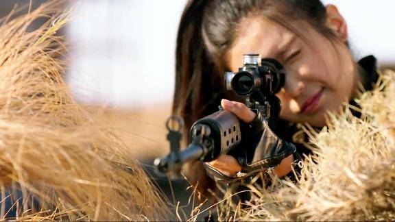 美女与帅哥的较量!今年还是用这个爆你的头!