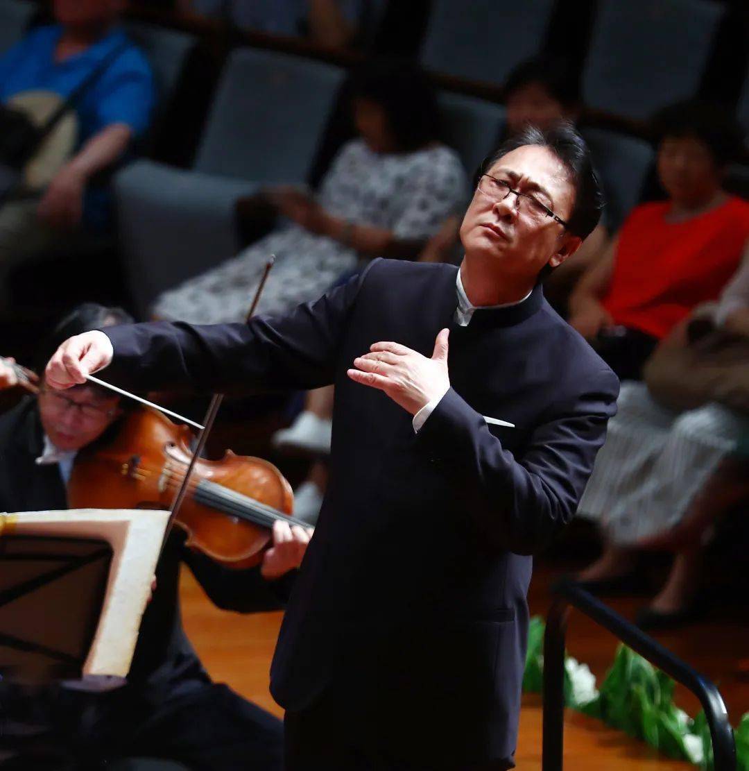 《生命的礼赞—中场休息—杨帆 管弦乐组曲《山水歌》叶小纲 为