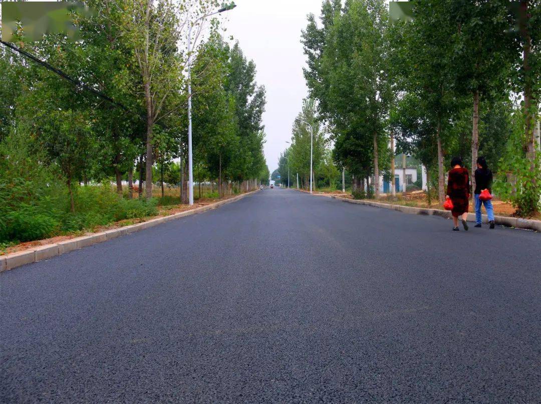惊艳寇店镇又有四条道路铺上柏油路面焕然一新