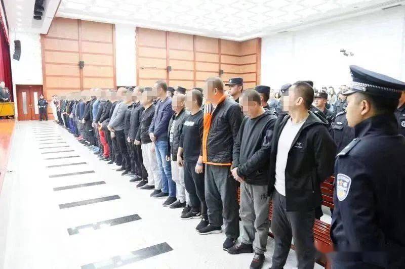 内蒙古一"黑老大"犯罪细节披露:殴打恐吓民警 欺压残害百姓