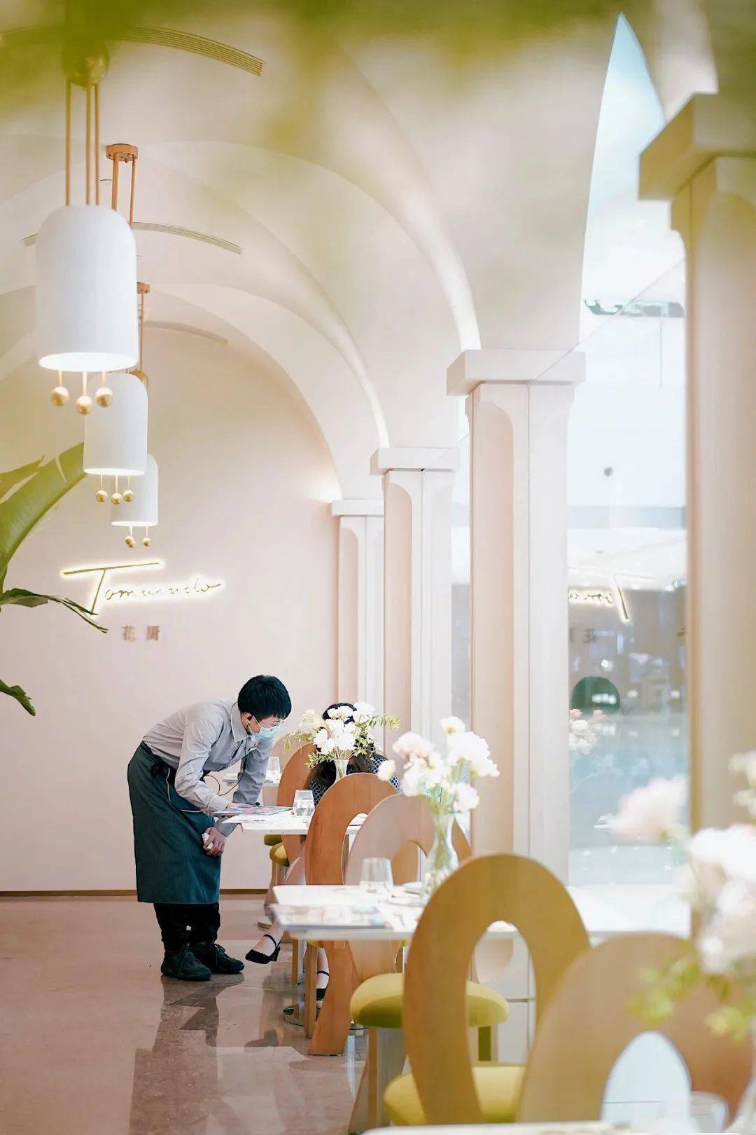 tomacado花厨成都新晋鲜花美学餐厅颜值美味双重在线繁华似锦待君来