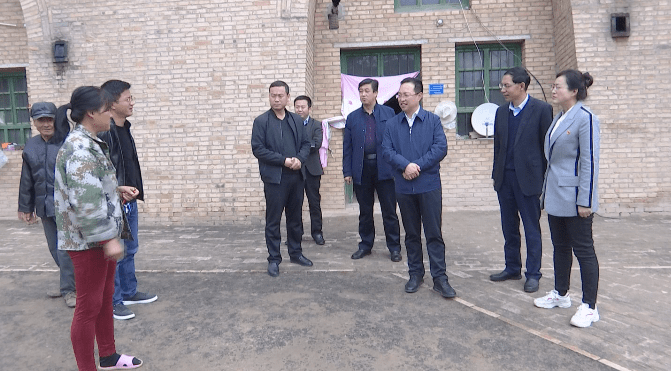 县委书记毛鸿博督查方山三岔脱贫攻坚冲刺扫尾工作完成情况