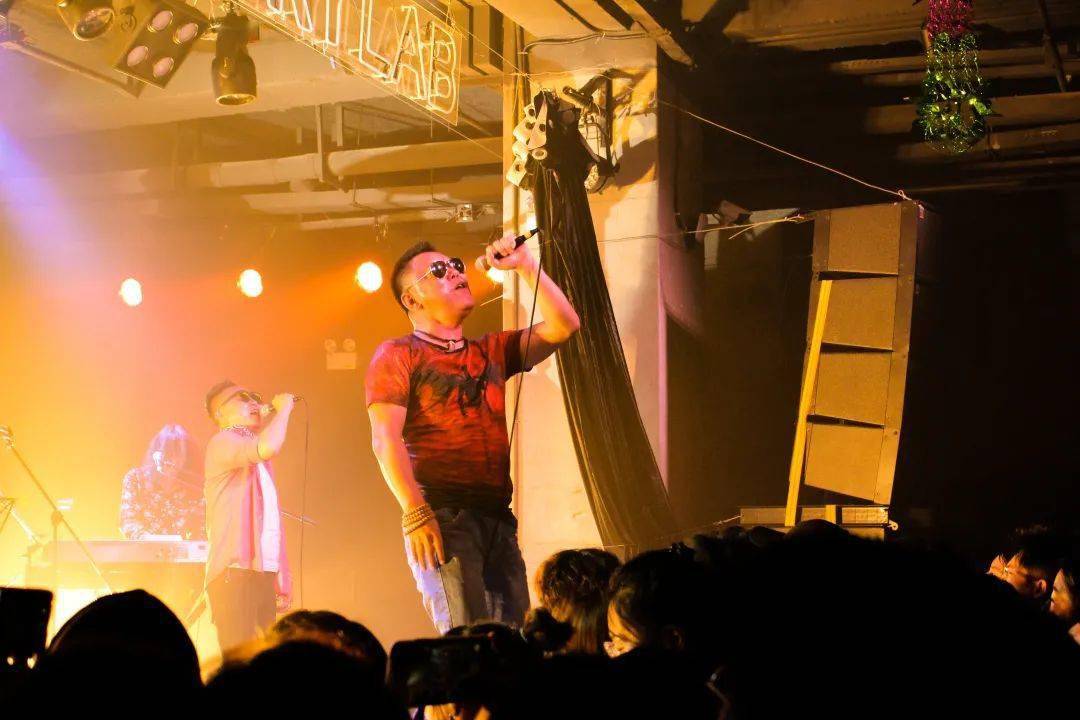 百灵鸟歌舞厅·回顾丨莺歌艳舞又一年,随风随缘说再见