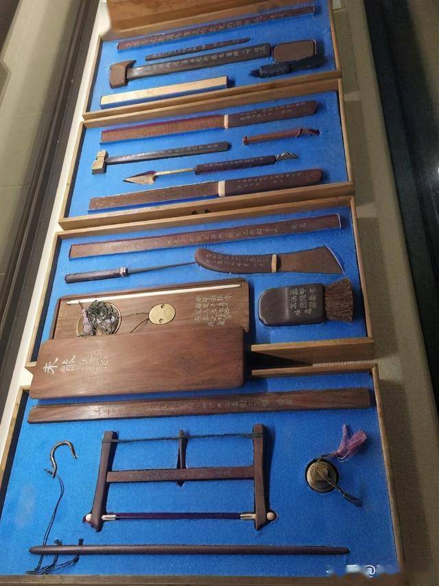 沧州博物馆内精品纪晓岚文具箱