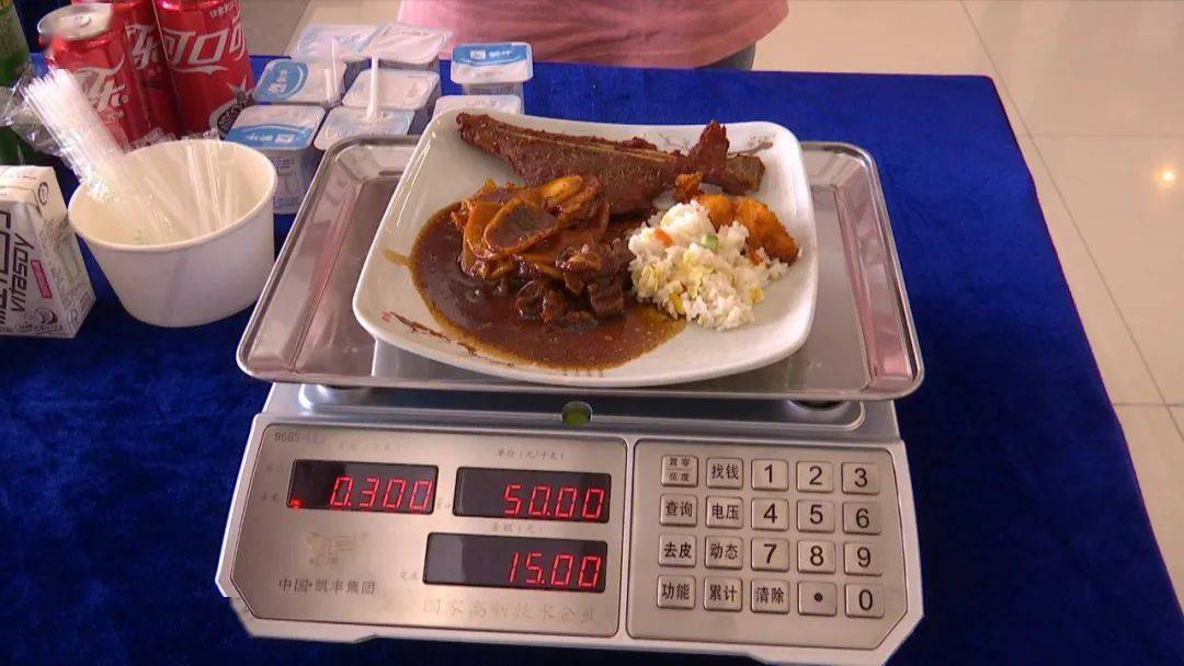 践行"光盘"杜绝浪费|同济大学浙江学院推出称重计费自助餐