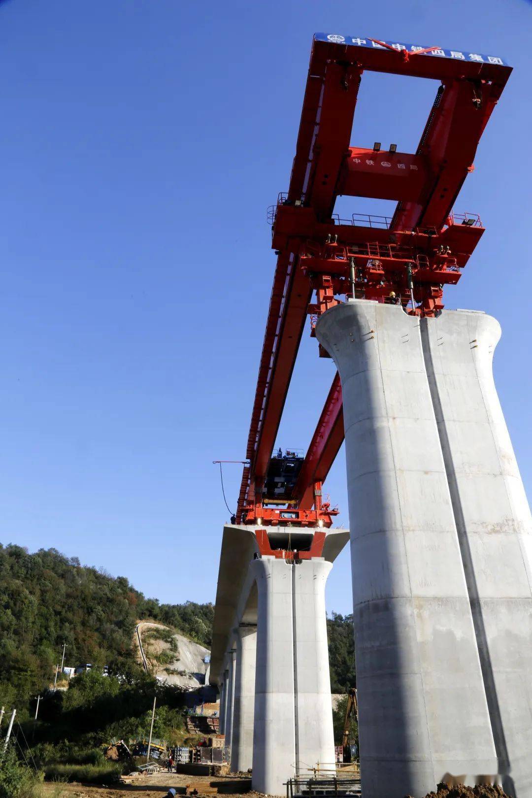 黄黄高铁铁路架梁正式进入蕲春段,一梭子大图来了 | 大蕲头条