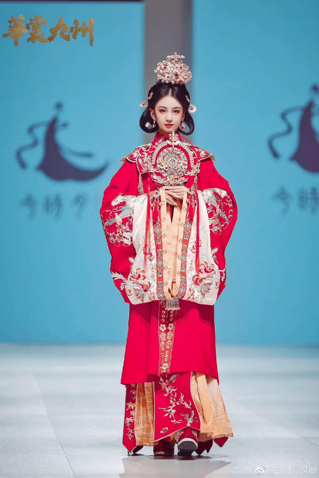 汉服走秀因"吵架"火上微博热搜,1000万网友围观心疼!