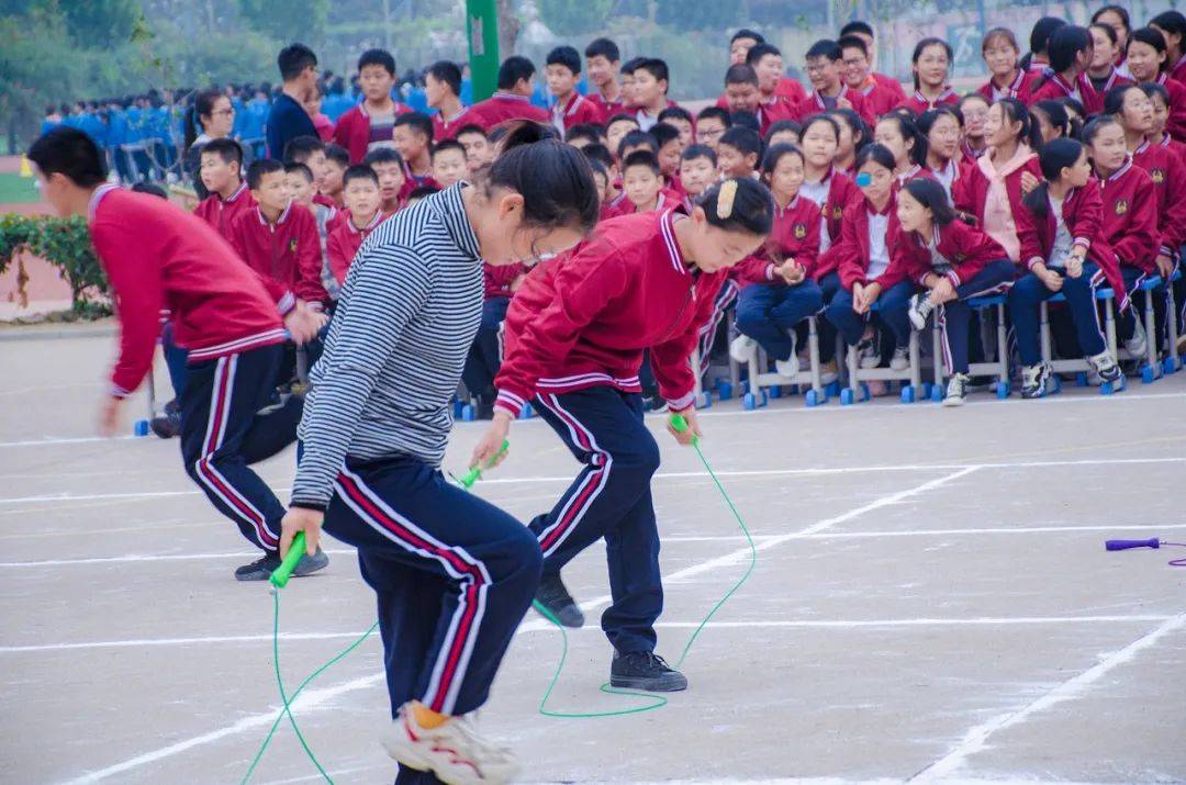 我运动我快乐我健康丨丽星中学举行跳绳障碍接力赛
