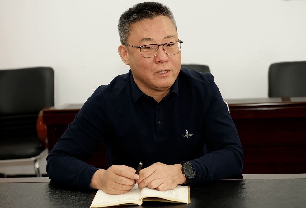 党组书记柳金钟同13名赴疆棉花检验人员座谈