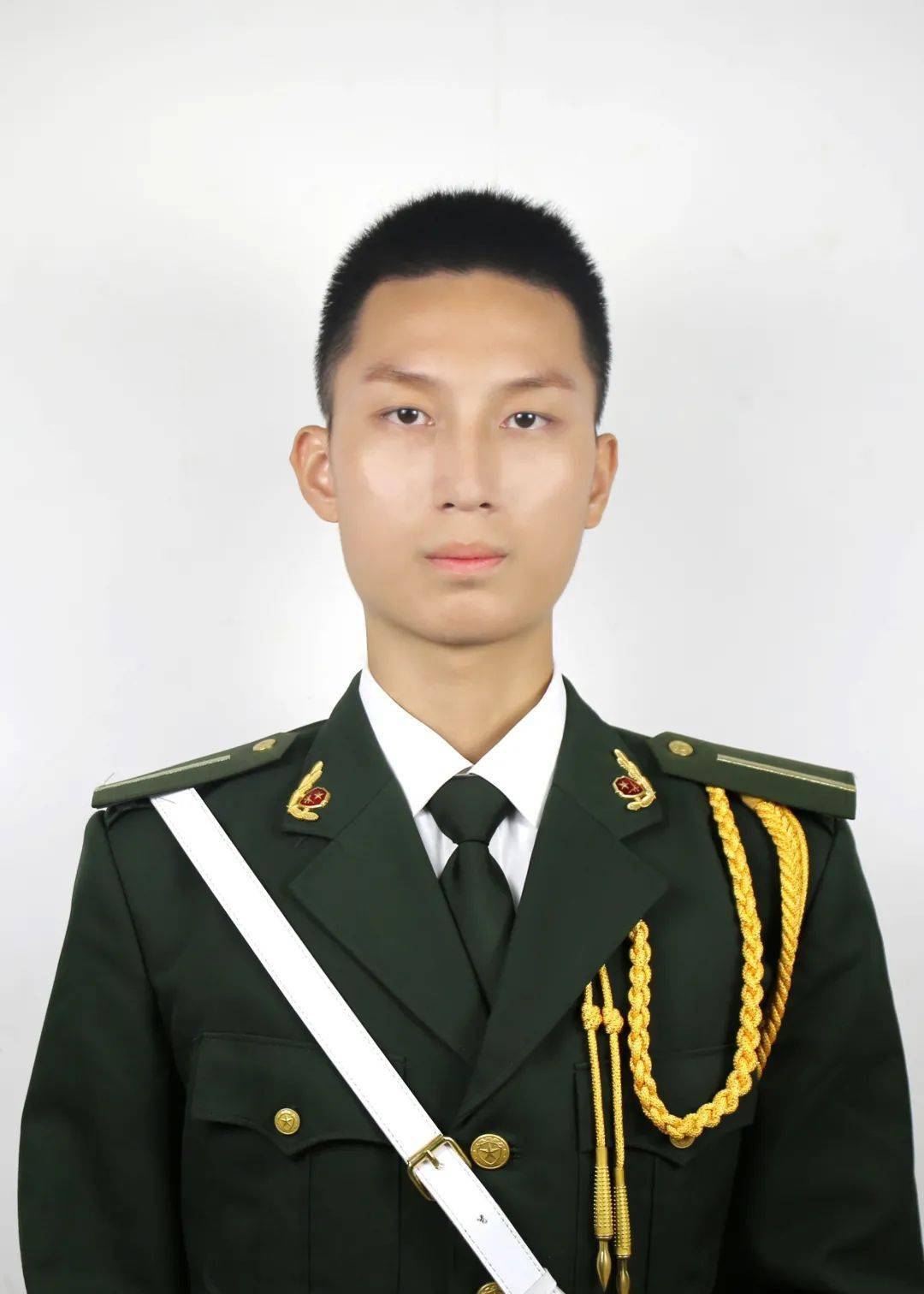 中国士兵头发型图片