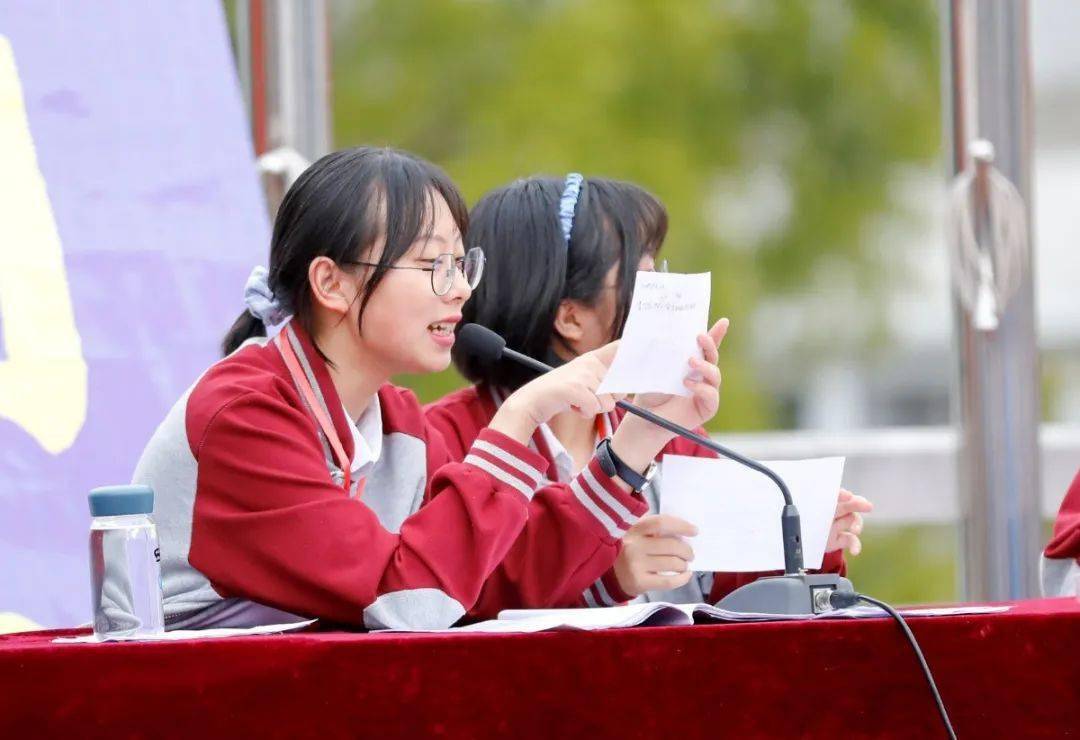 鼓山中学举行第42届田径运动会