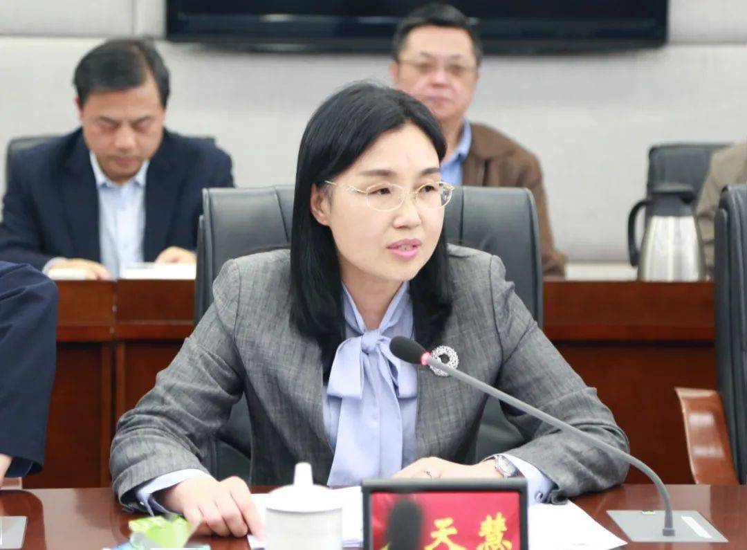 庄天慧表示,面对新时代的新形势新任务,川农大将继续围绕中心,服务