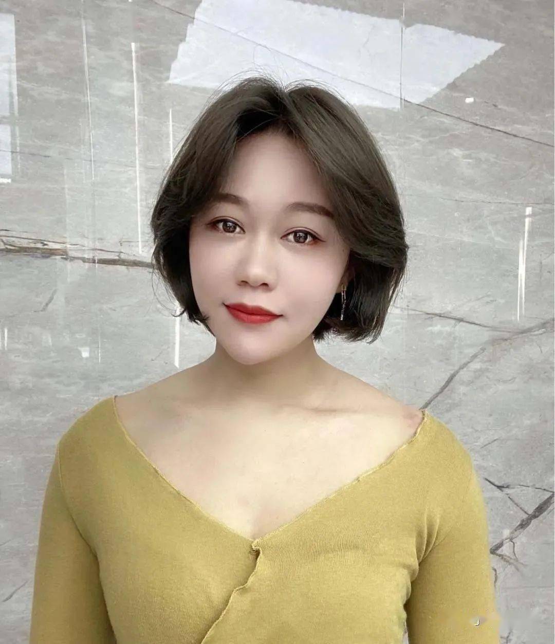 发型造型可以多变但是最经典百搭的短发还是波波头短发造型各式各样