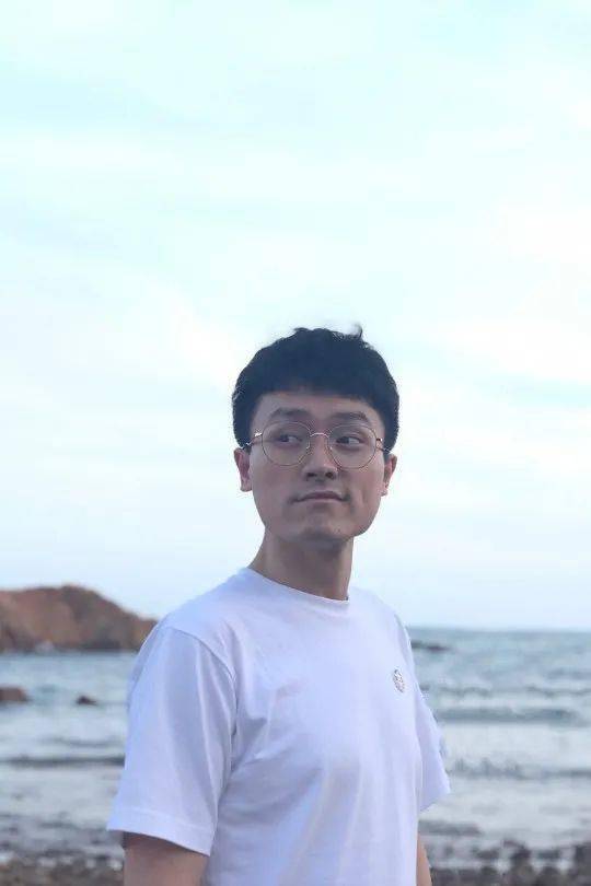 本期主播王智博来自黑龙江哈尔滨分行一位读读写写爱生活,愿用声音