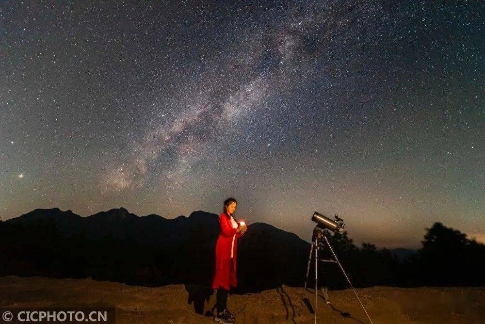 江西葛源:暗夜星空美