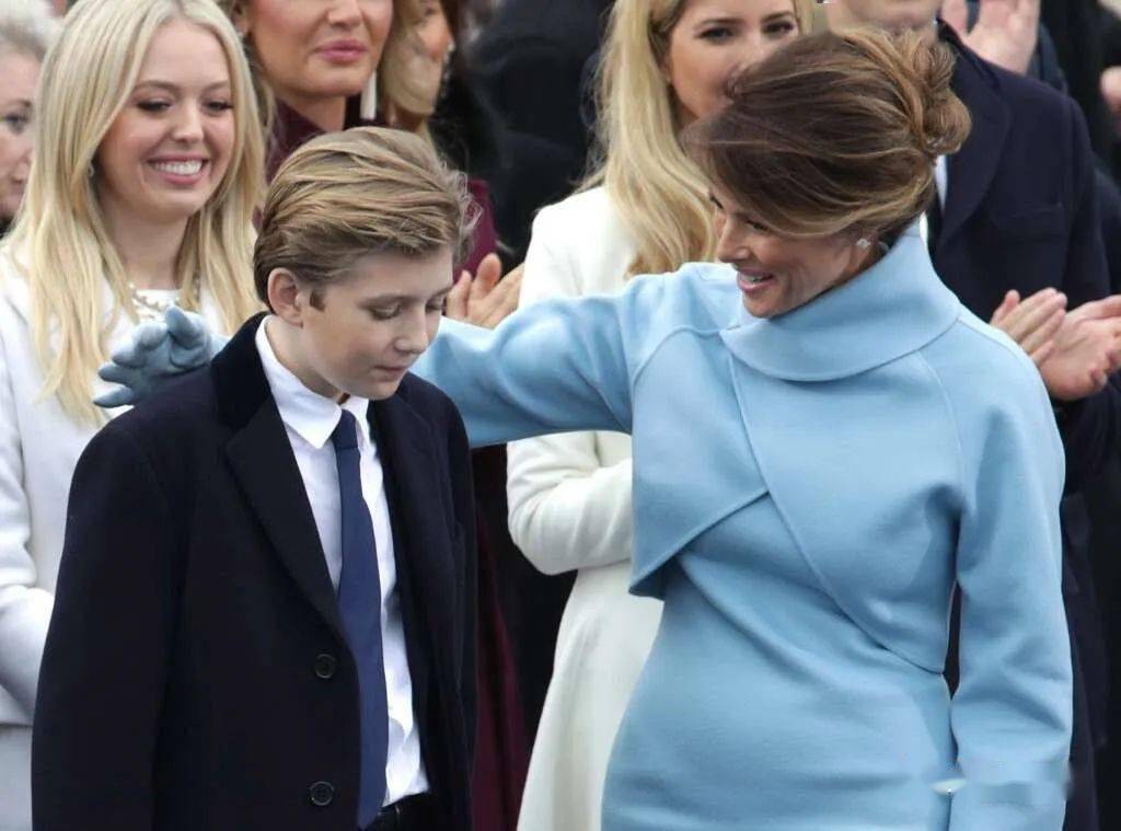 美第一夫人梅拉尼娅:我的个人对抗新冠经历 儿子巴伦