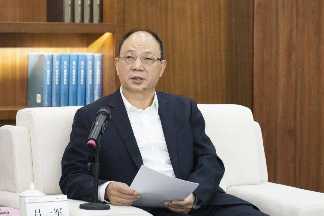 省委常委,市委书记陈伟俊看望温医大宋伟宏院士