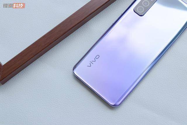 vivoy73s银月轻薄机身诠释月升日落之美
