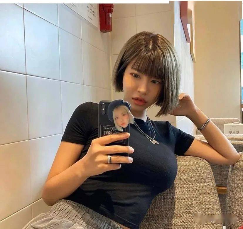 2020超火的辣妹短发