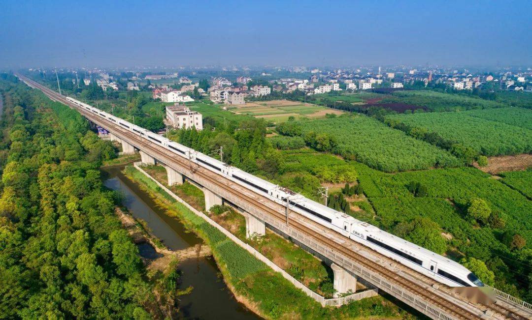 成达万高铁与成自高铁,"共线"成都至资阳西