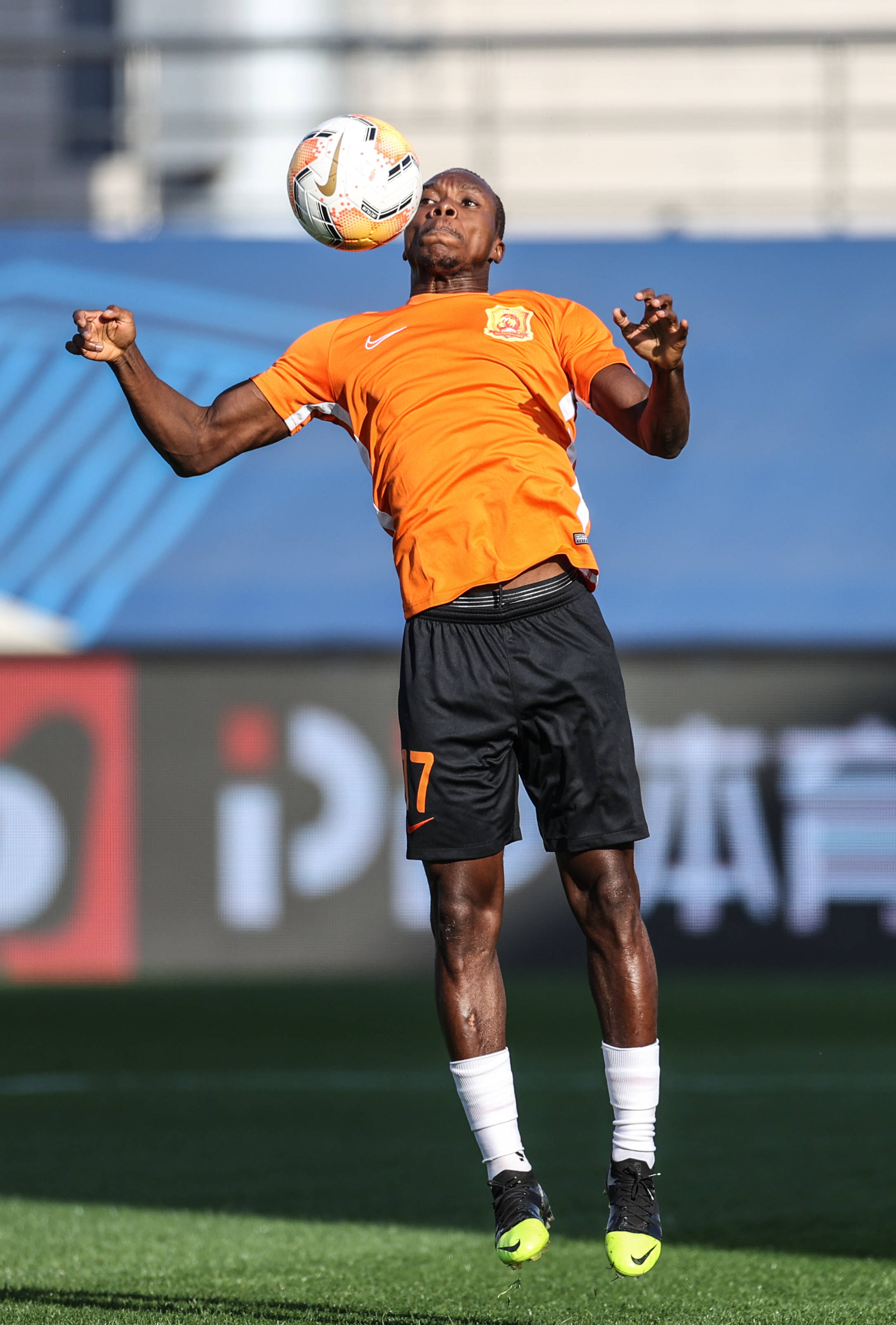 足球——中超:河南建业对阵武汉卓尔_手机搜狐网