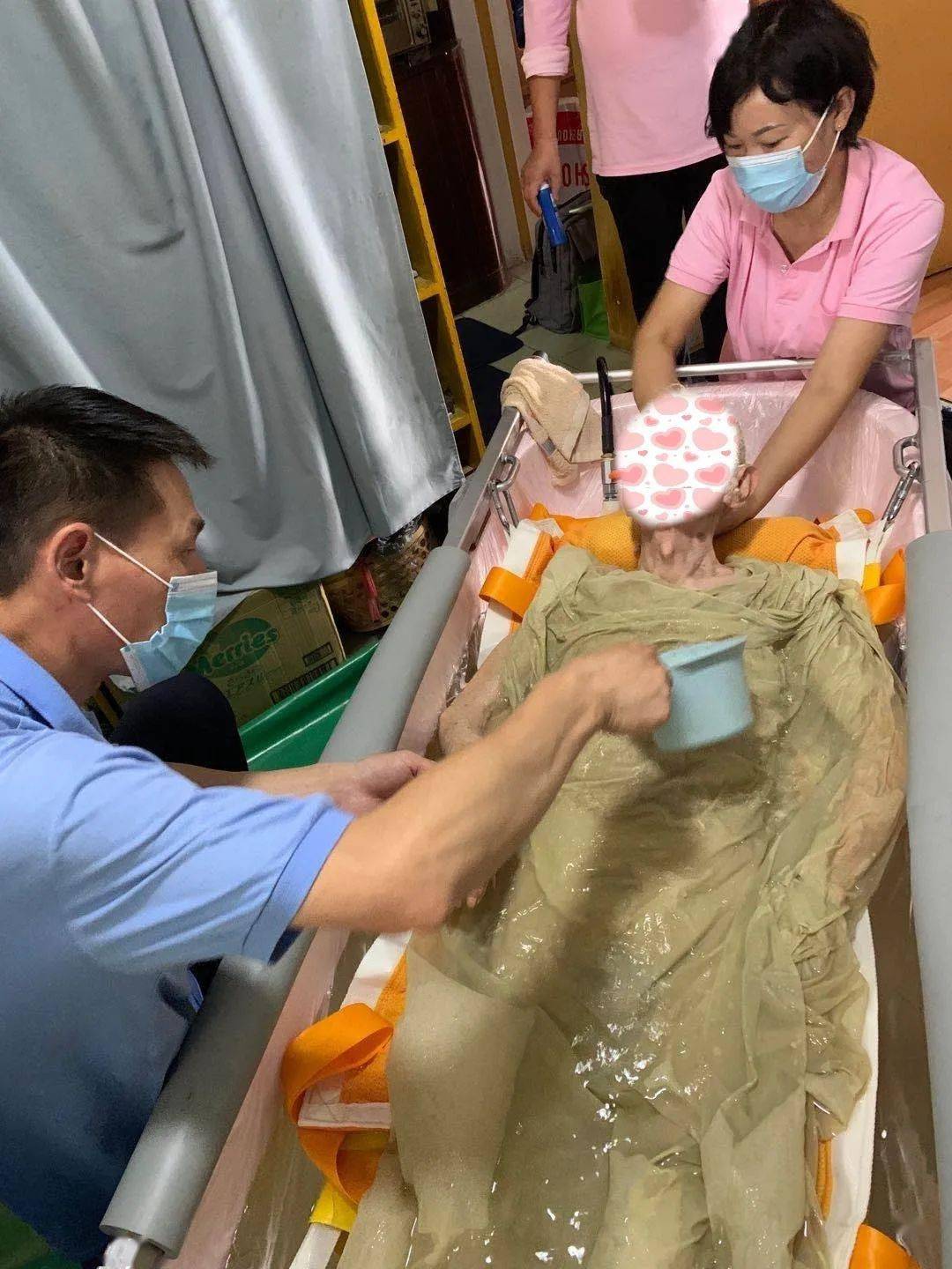 这项上门助浴服务,老人们都点赞!