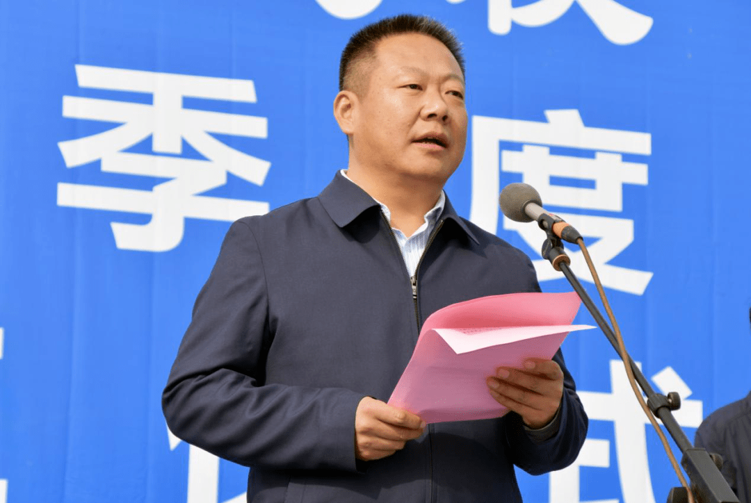 文体功能区党工委副书记,管委会主任张永强介绍文体功能区四季度项目